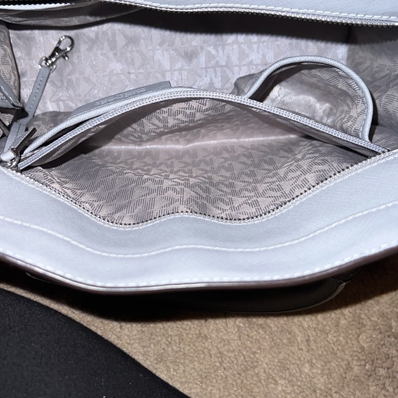 Michael Kors Dillon Large Saffiano Leather Satchel - Picture 5 of 12